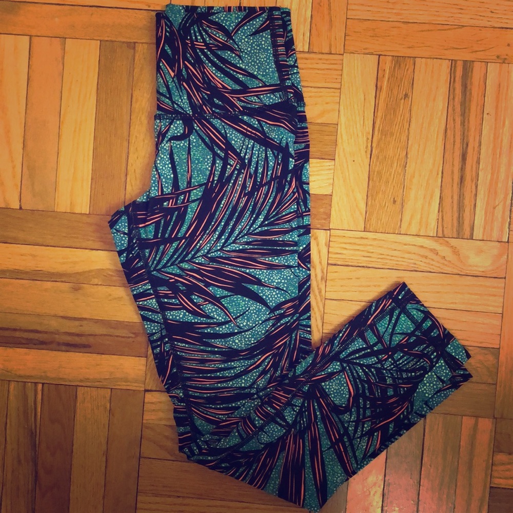 lululemon High Times 7/8 pant - palm lace tofino